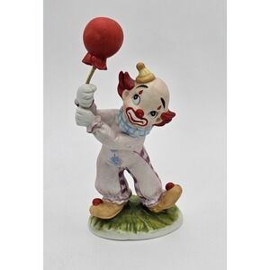 Vintage Lefton Colorful Clown With‎ Red Balloon Figurine 01881 Hand Painted
